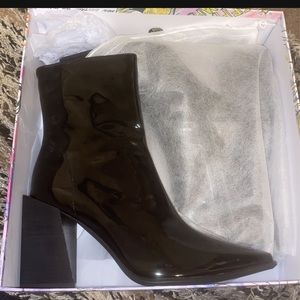 Jeffery Campbell Slamaine